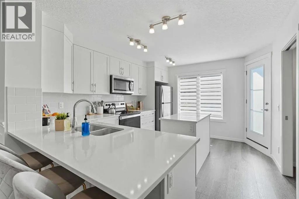 102, 474 Seton Circle SE