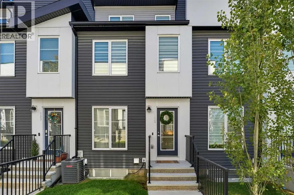 102, 474 Seton Circle SE