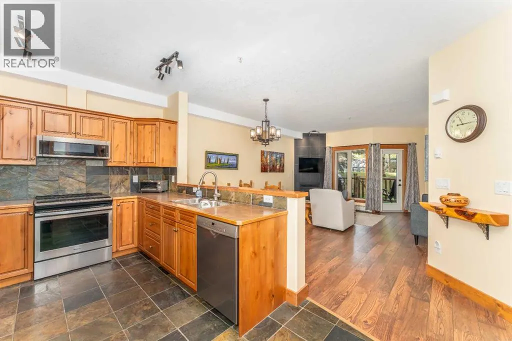 114, 155 Crossbow Place