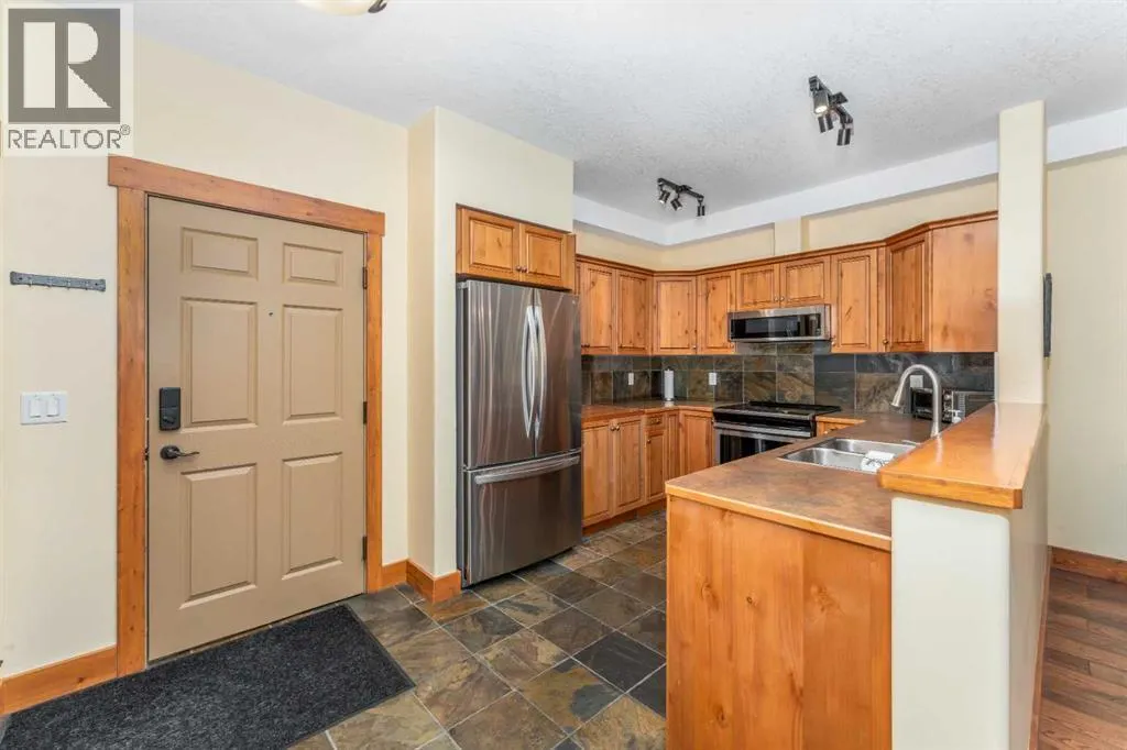 114, 155 Crossbow Place