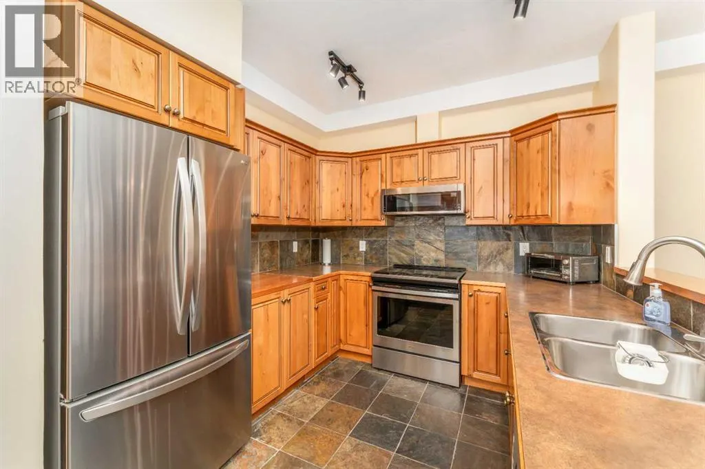 114, 155 Crossbow Place