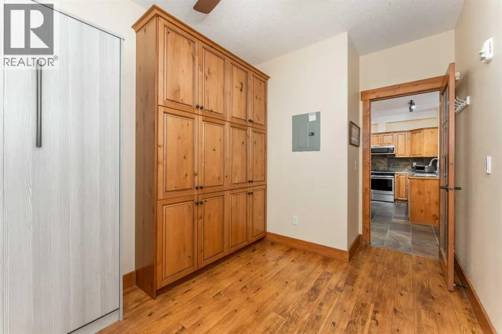 114, 155 Crossbow Place