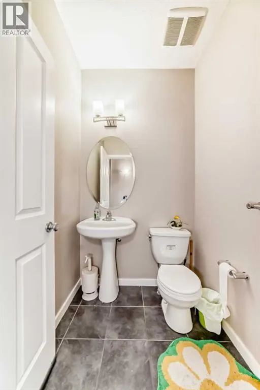 28 Panton Court NW