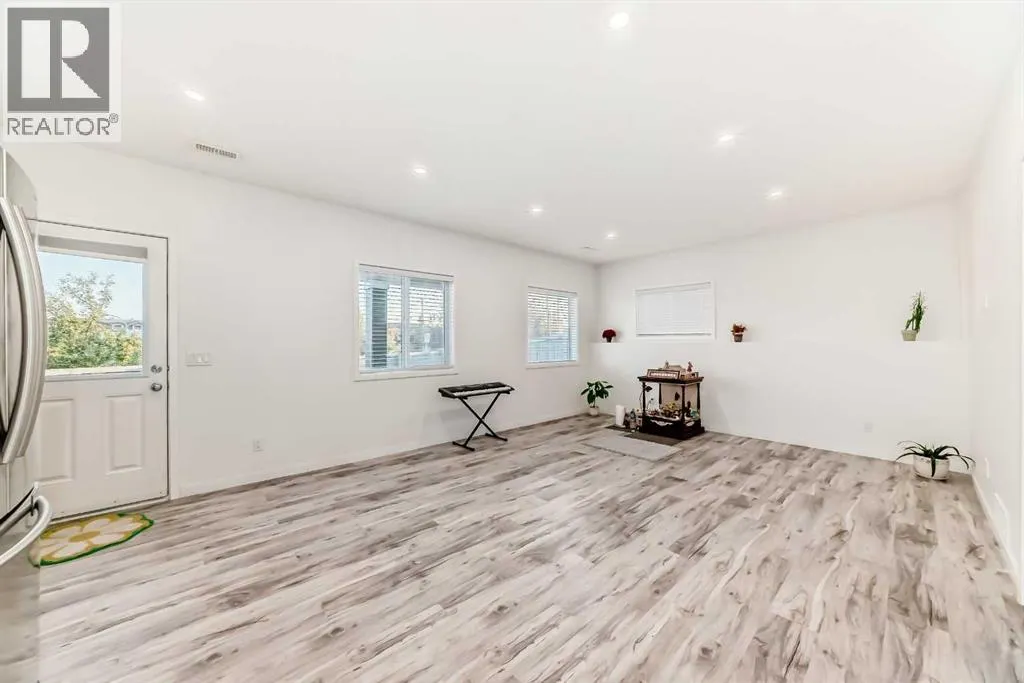 28 Panton Court NW