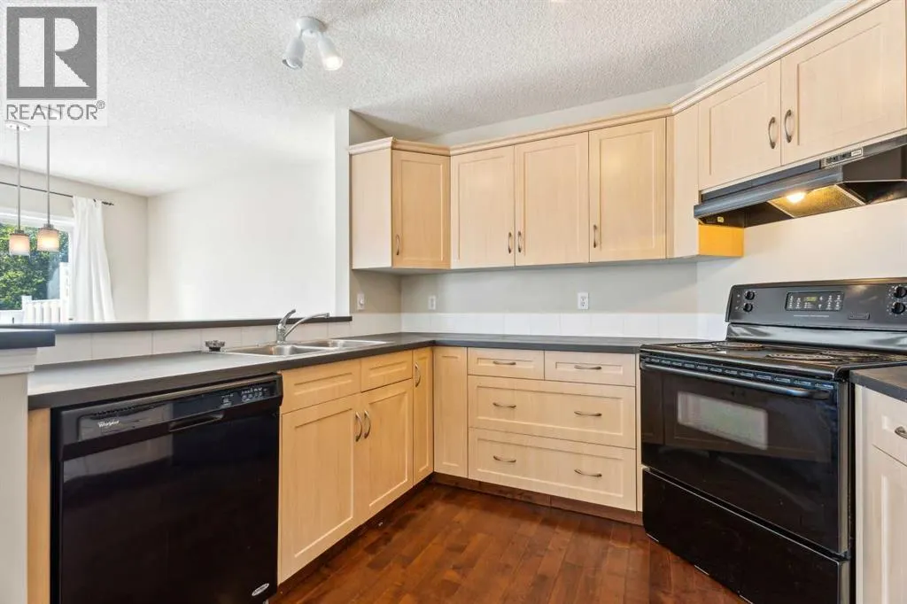 73 Rocky Ridge Heath NW