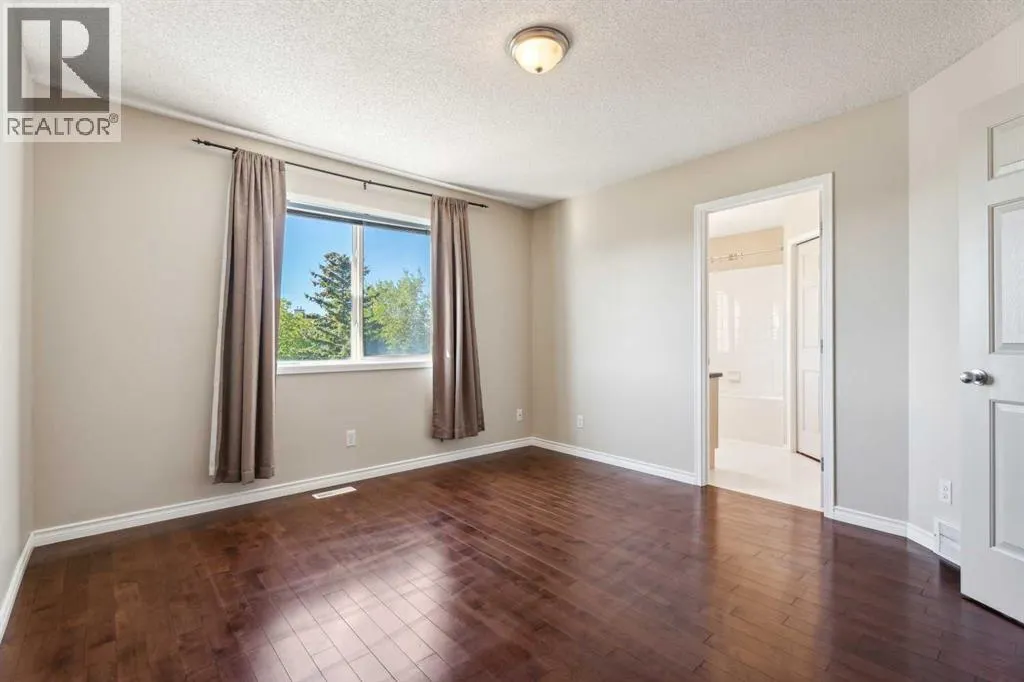 73 Rocky Ridge Heath NW