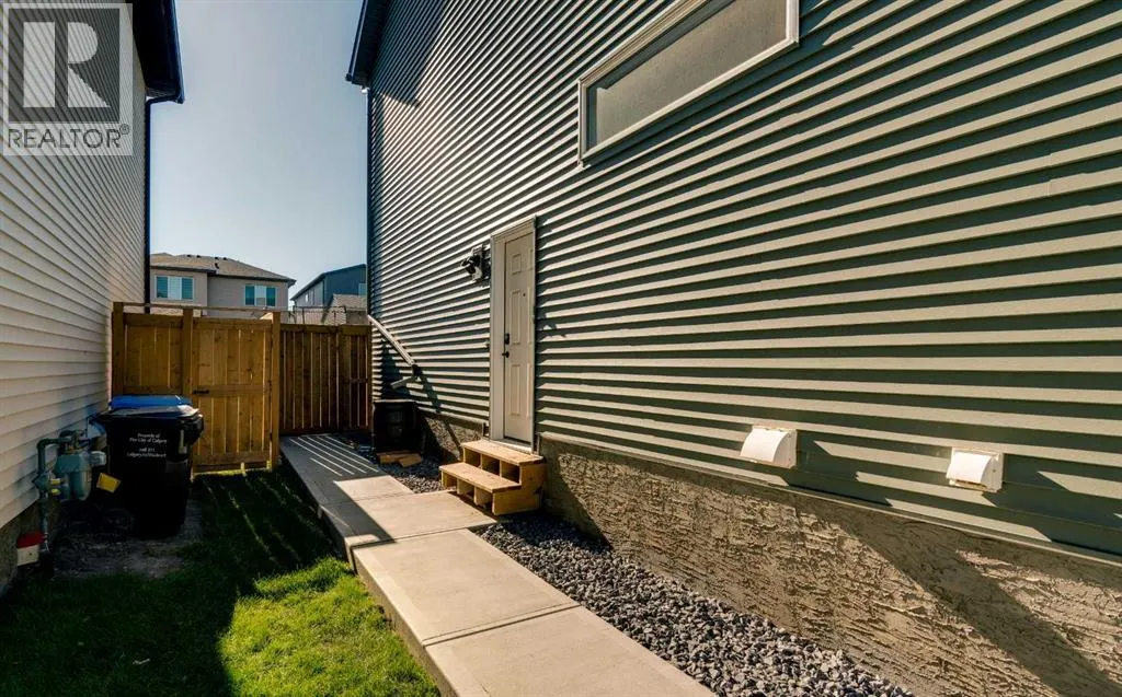 20 Edith Crescent NW