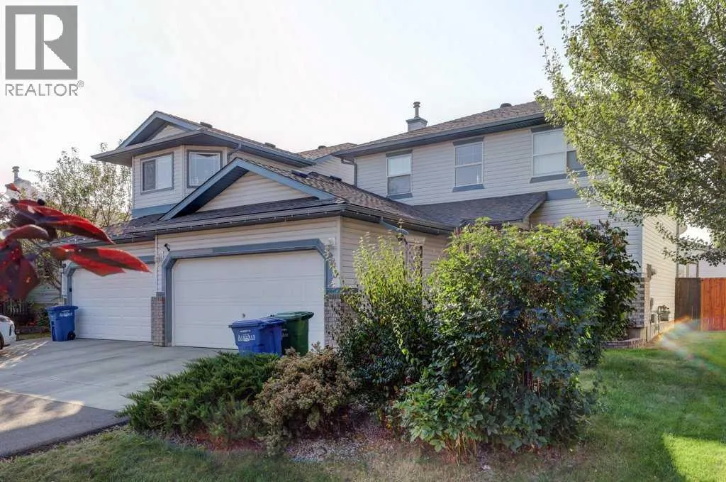 43 Canoe Square SW