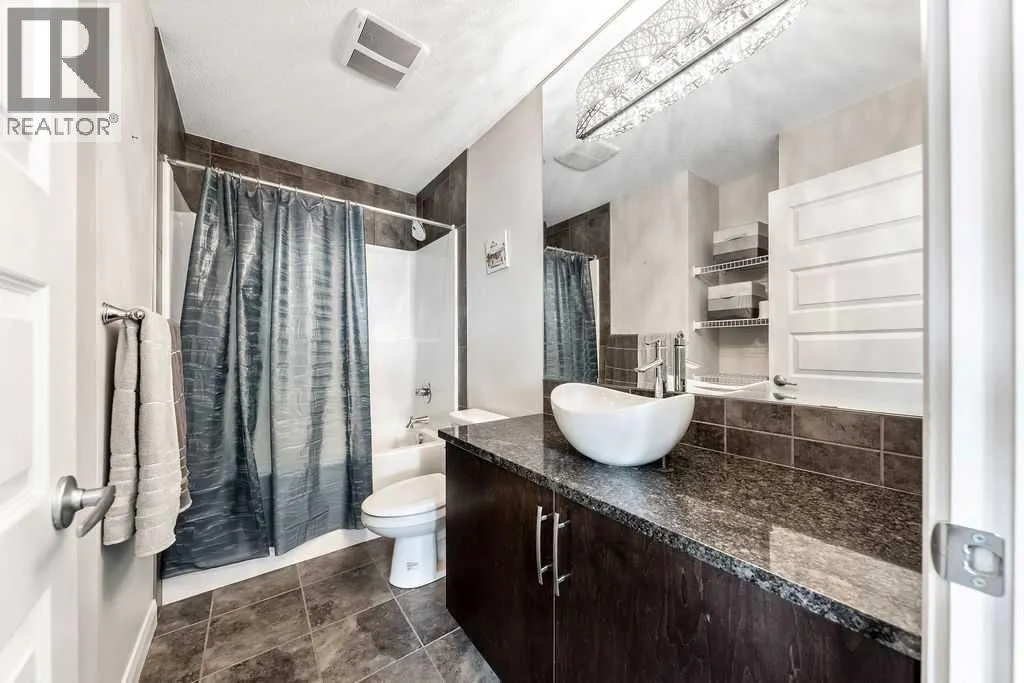 6 Redstone Mews NE