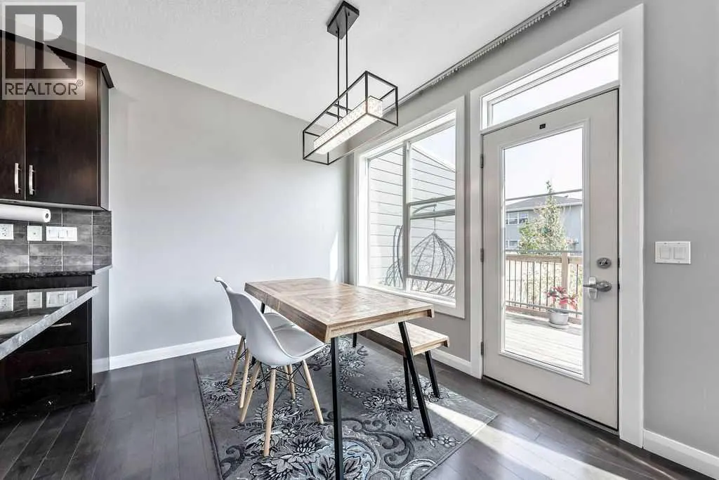 6 Redstone Mews NE