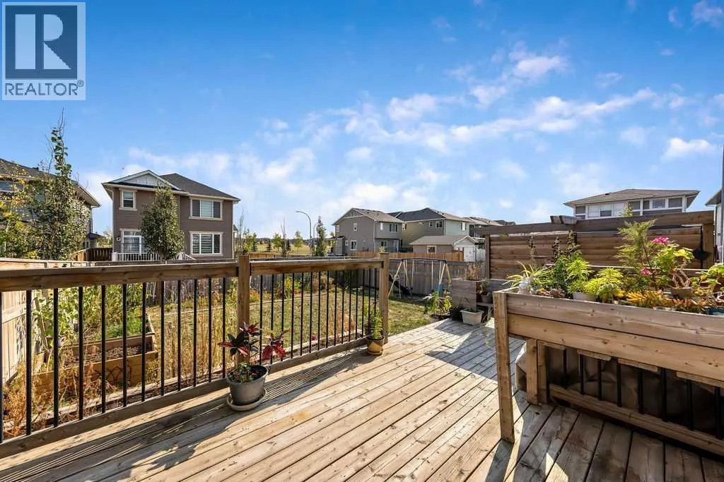 6 Redstone Mews NE