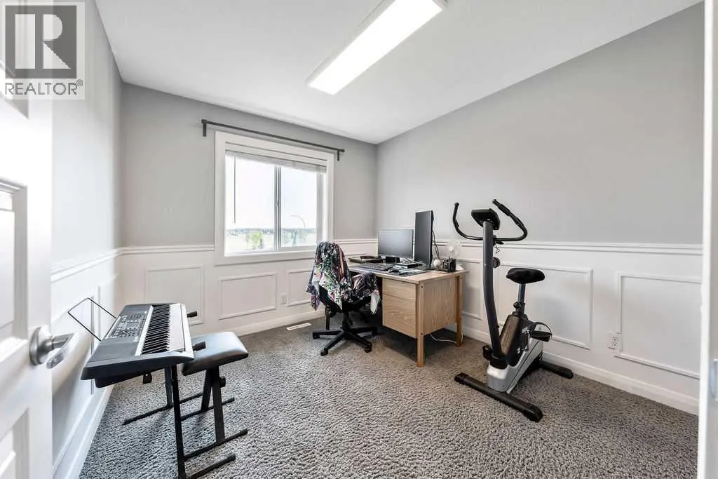 6 Redstone Mews NE