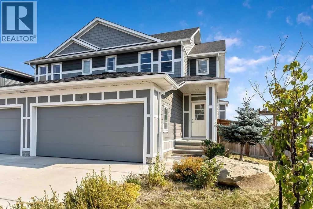 6 Redstone Mews NE