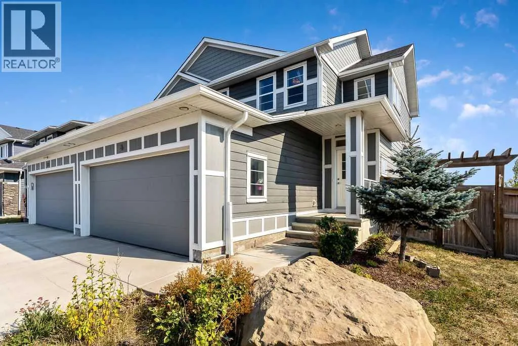 6 Redstone Mews NE