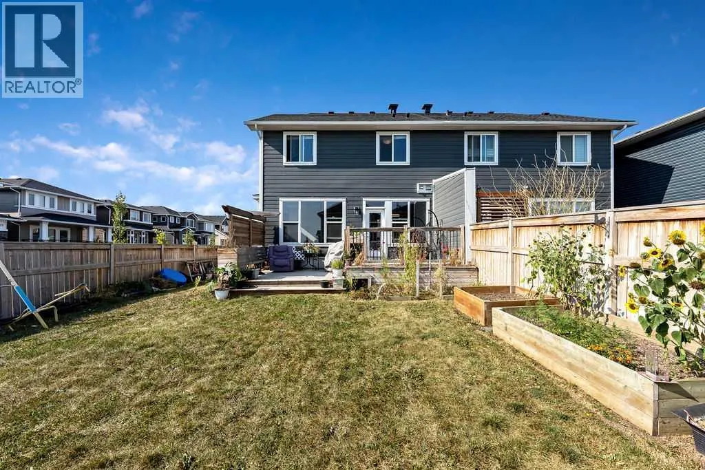 6 Redstone Mews NE