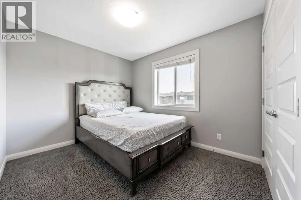 6 Redstone Mews NE