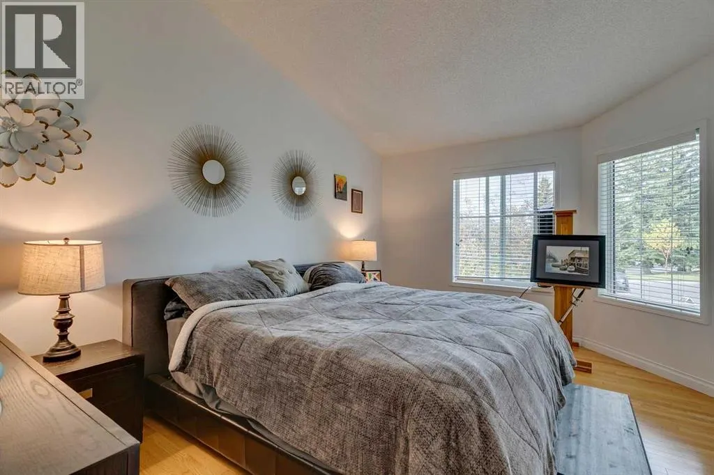 42 Sierra Morena Green SW