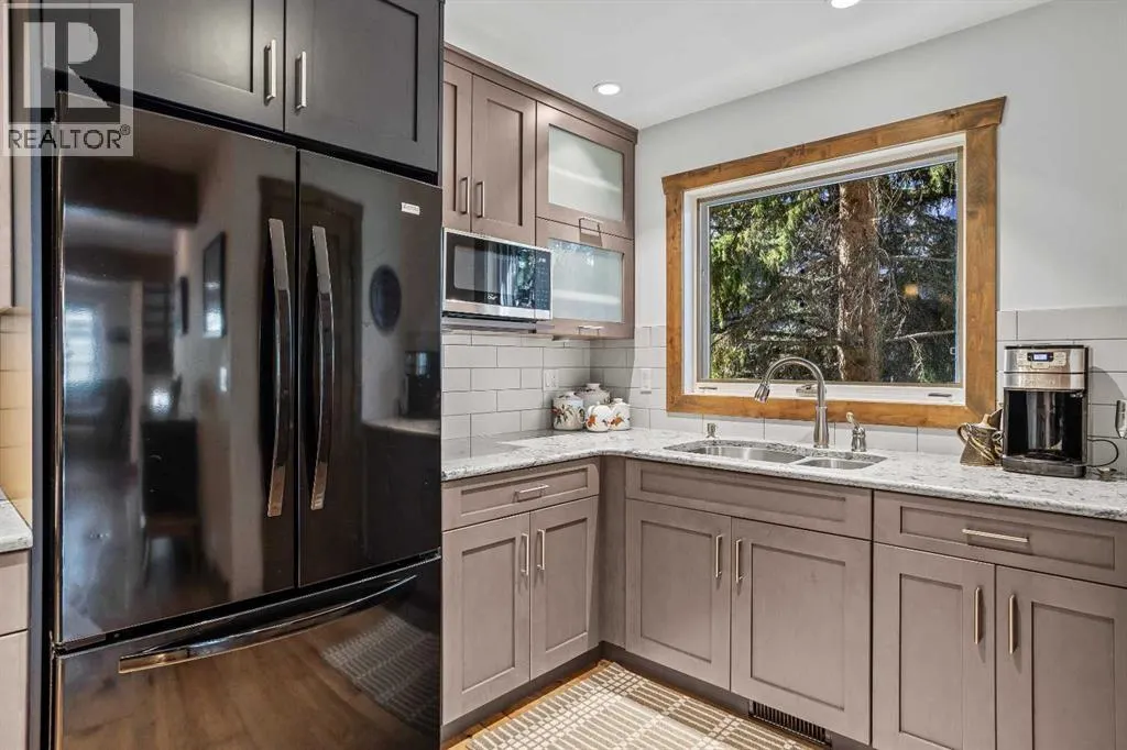 3, 810 4th Street W