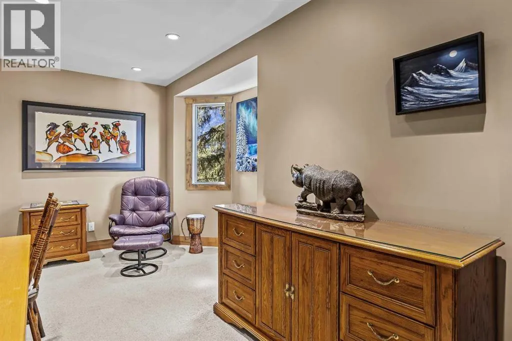 3, 810 4th Street W
