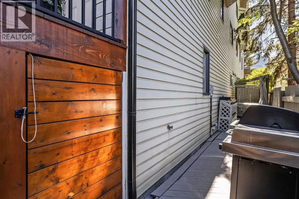 3, 810 4th Street W