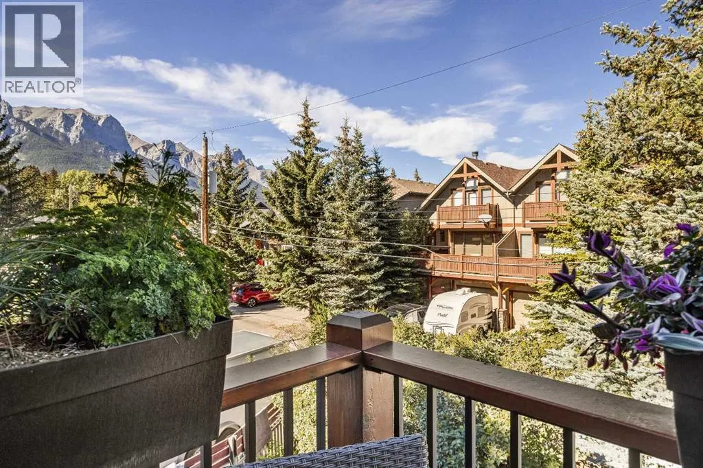 3, 810 4th Street W