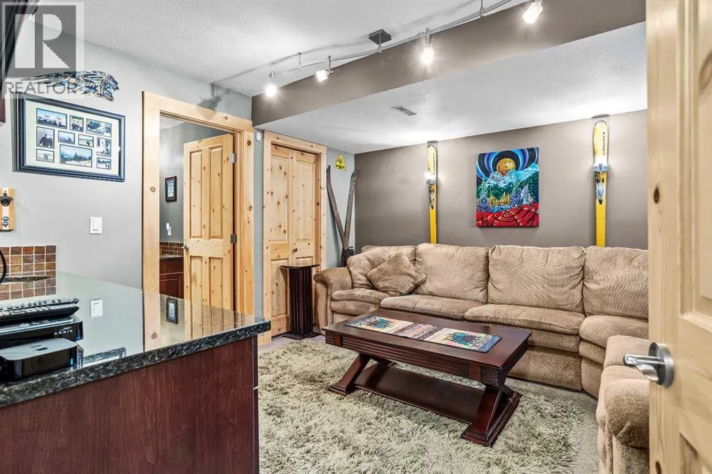 3, 810 4th Street W