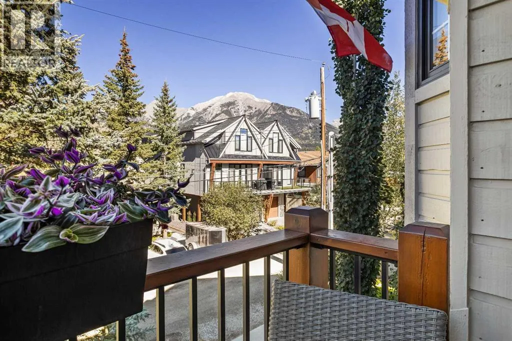 3, 810 4th Street W