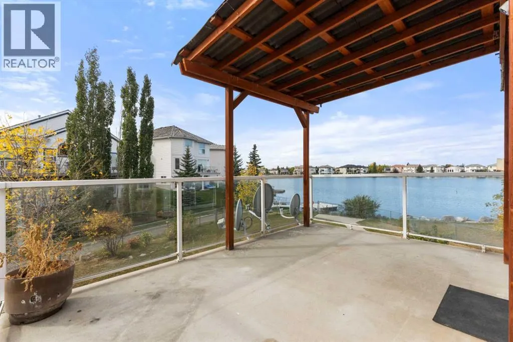 253 Coral Shores Cape NE