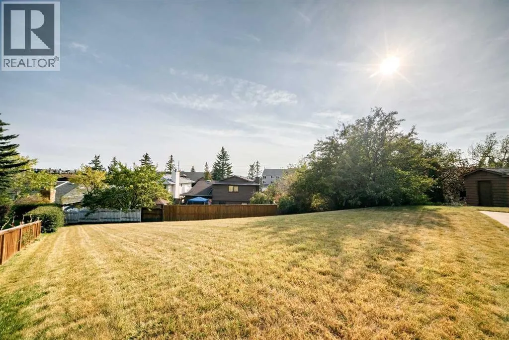 16 Edgeland Bay NW