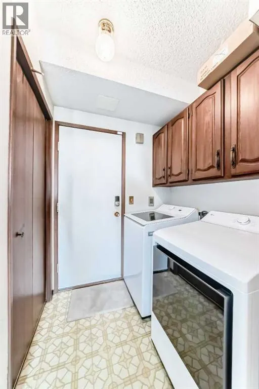 16 Edgeland Bay NW