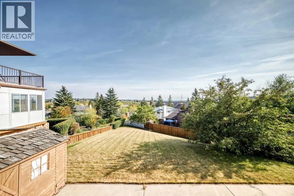 16 Edgeland Bay NW