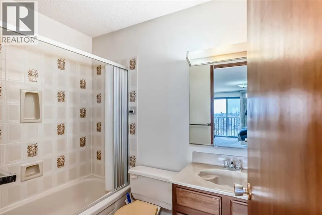 16 Edgeland Bay NW