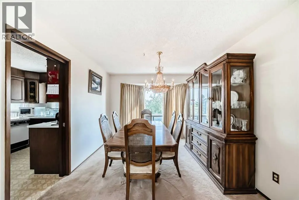 16 Edgeland Bay NW