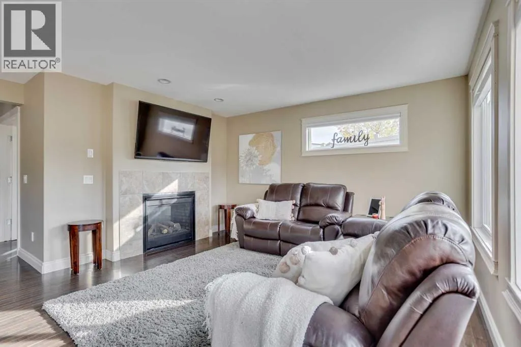 104 Diamondstone Ridge