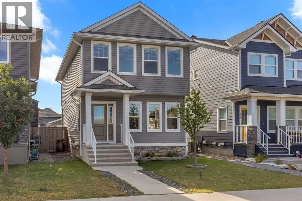 854 Evanston Drive NW