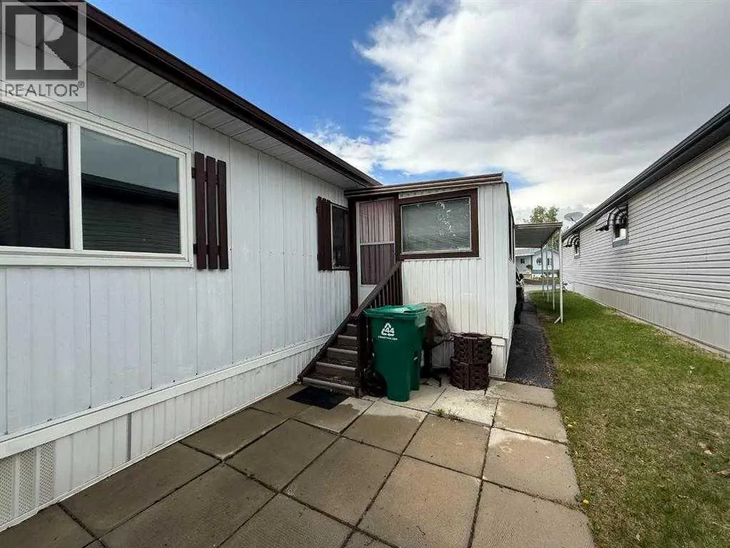 99 Arbour Lake Road Road NW