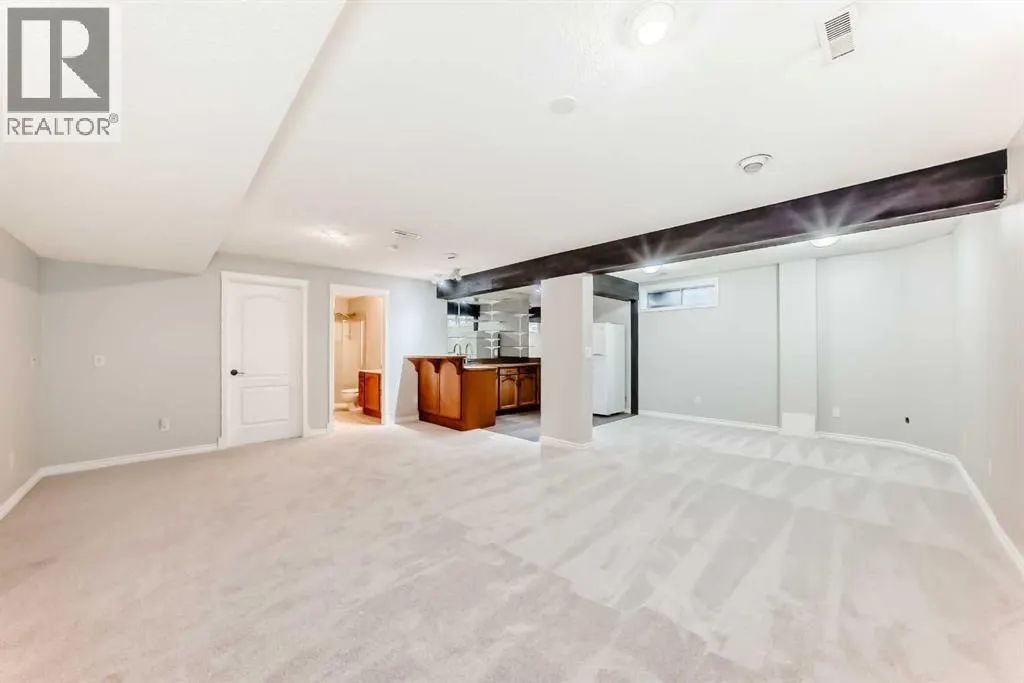 296 Lakeside Greens Crescent