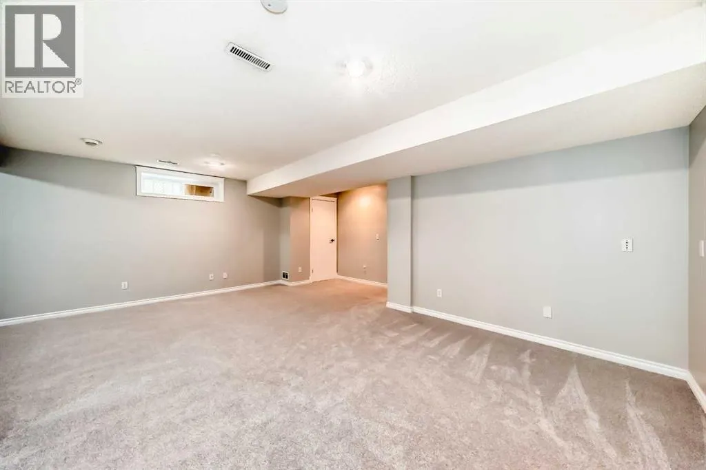 296 Lakeside Greens Crescent