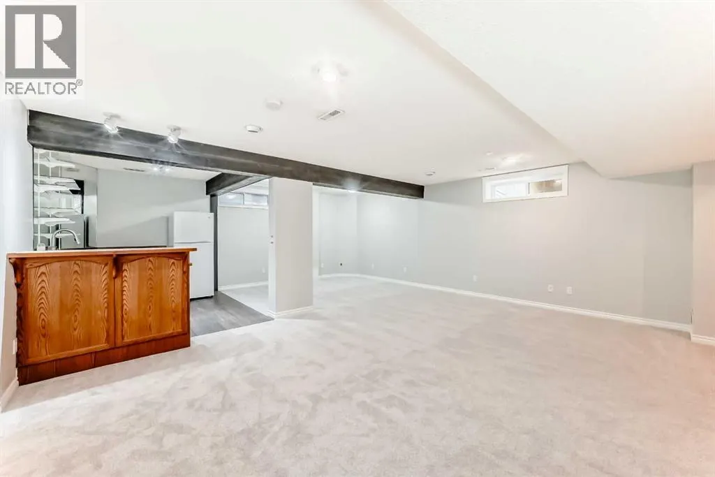 296 Lakeside Greens Crescent