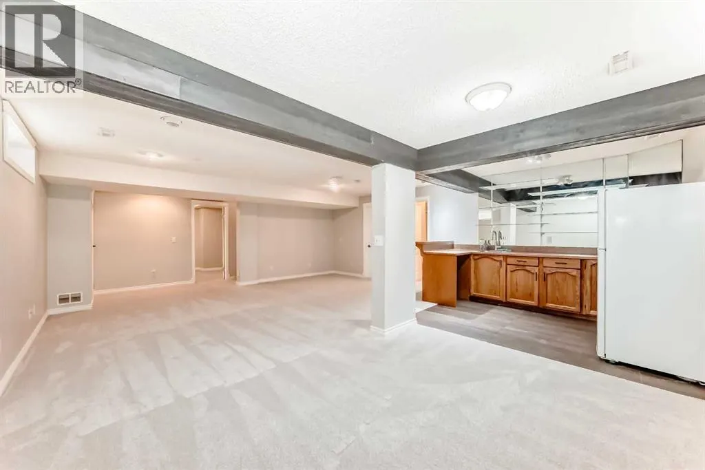 296 Lakeside Greens Crescent