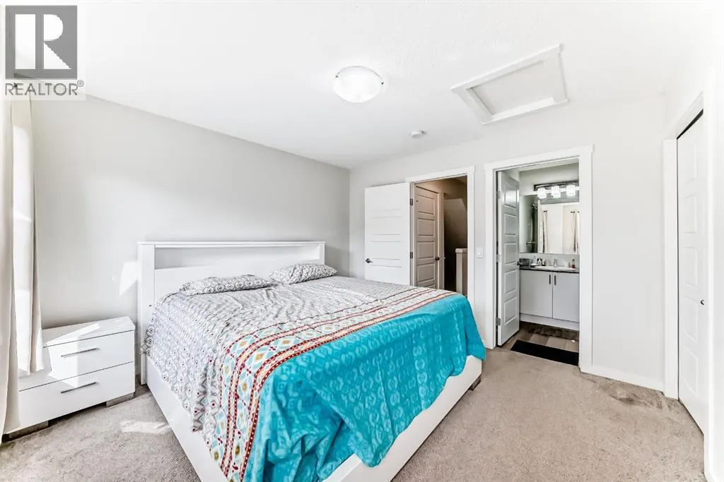 259 cranbrook Square SE