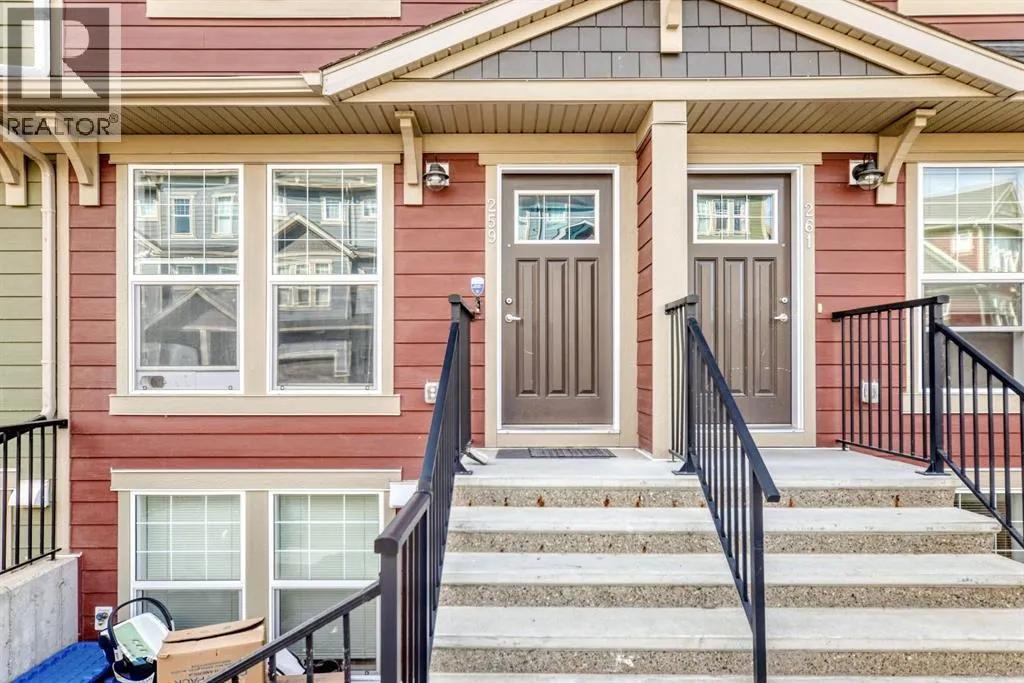 259 cranbrook Square SE