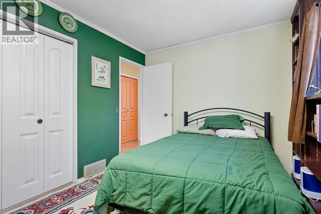 124 Lynnbrook Road SE