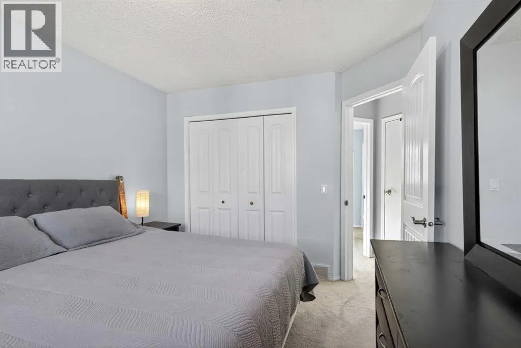 162 Mt Apex Crescent SE