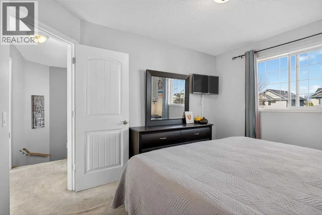 162 Mt Apex Crescent SE