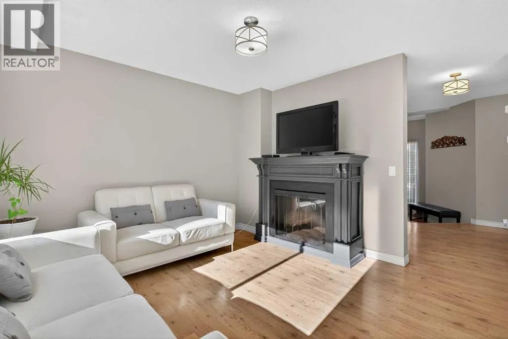 162 Mt Apex Crescent SE