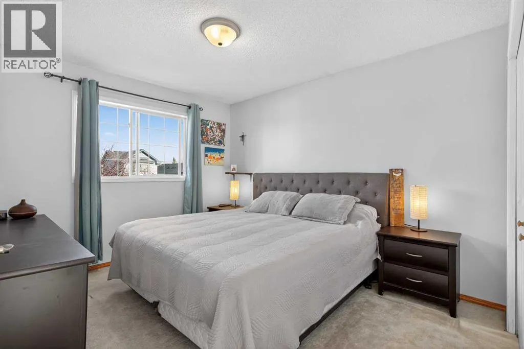 162 Mt Apex Crescent SE