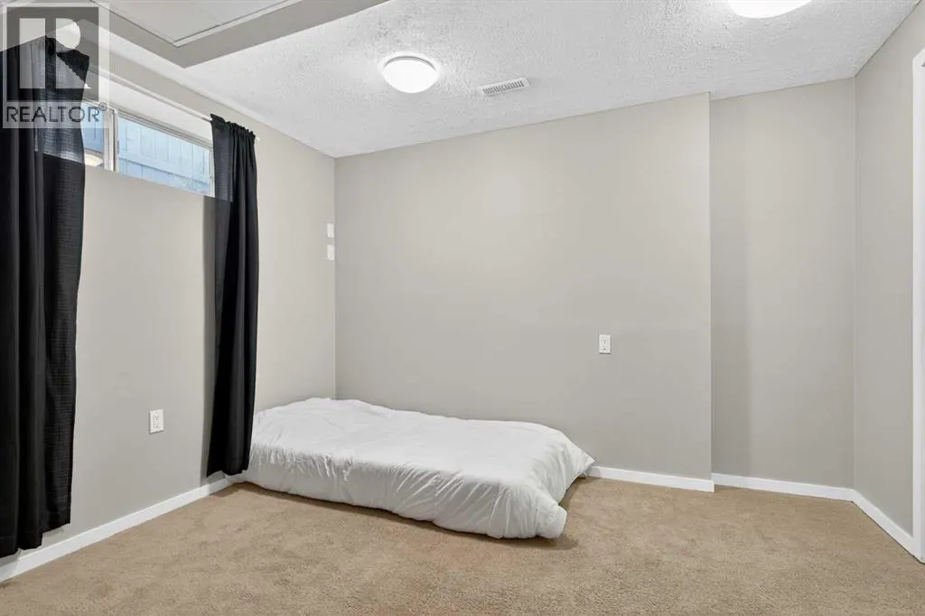 162 Mt Apex Crescent SE