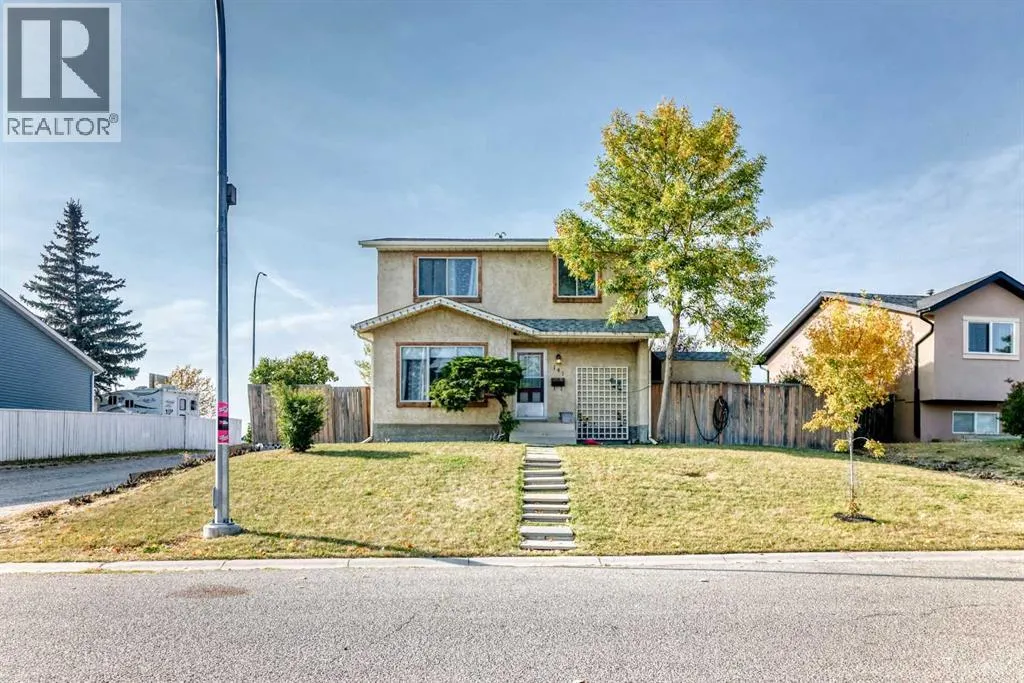 147 Castledale Way NE