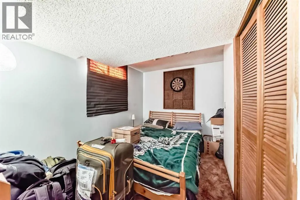 147 Castledale Way NE